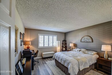 11129 W Desert Butte Dr unit 15C, Sun City, AZ 85351 - photo 7