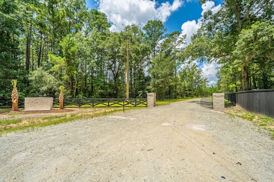 002 Southern Acres Ln, Summerville, SC 29486 - photo 3