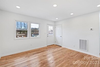 2632 Abelwood Rd, Charlotte, NC 28216 - photo 5