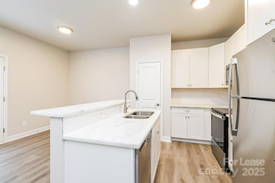 106 S Elm St, Gastonia, NC 28052 - photo 6