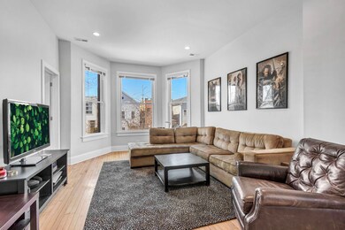 1713 N Campbell Ave unit 2, Chicago, IL 60647 - photo 3