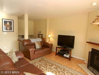 12889 Grays Pointe Rd unit B, Fairfax, VA 22033 - photo 3