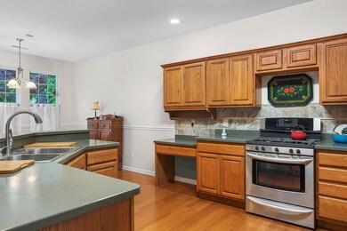 13 - 6410 Brookmead Cir - Interiors