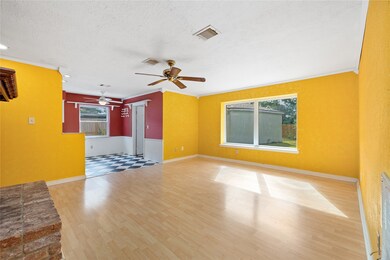 337 Dawn Hill Dr, Friendswood, TX 77546 - photo 6