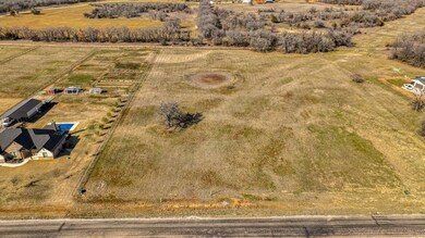 1140 Paradise Pkwy, Poolville, TX 76487 - photo 2