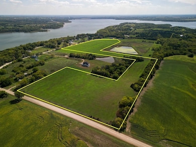 21017 S Ratner Rd, Overbrook, KS 66524 - photo 2