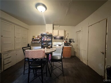1021 N Townsend St, Syracuse, NY 13208 - photo 6