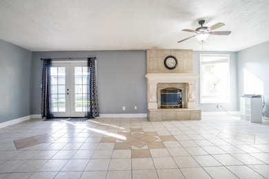 3411 N 3rd St, Fresno, CA 93726 - photo 4