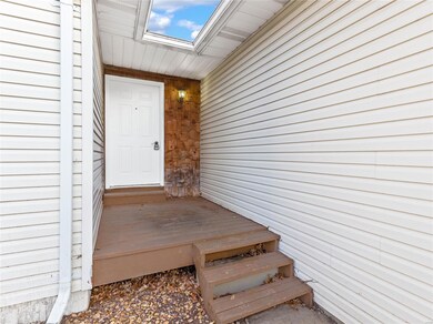 1208 Jacquelyn Ct, Maryville, IL 62062 - photo 2