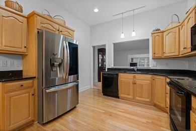 40 Spinnaker Dr, Niantic, CT 06357 - photo 6