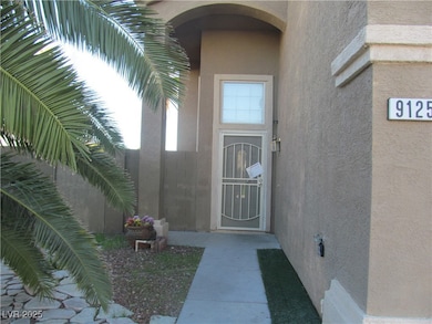 9125 Sparklewood Ct, Las Vegas, NV 89129 - photo 3