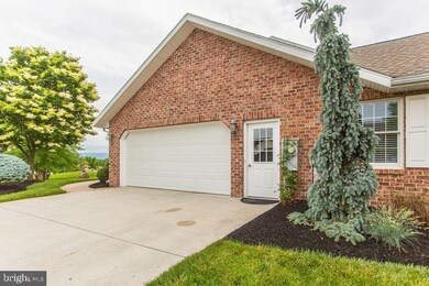 776 Cresson Dr, Chambersburg, PA 17202 - photo 5