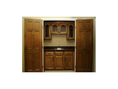 Wet bar for entertaining.
