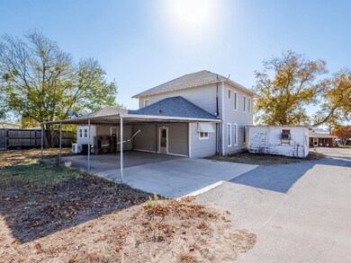 702 Ave B, Santa Anna, TX 76878 - photo 5
