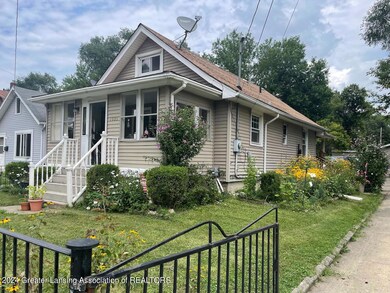1035 S Holmes