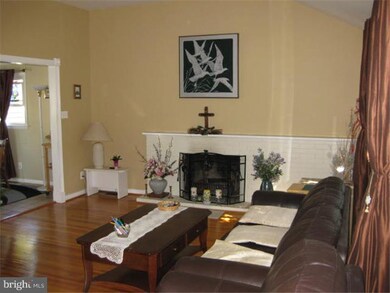 102 Weather Vane Dr, Cherry Hill, NJ 08002 - photo 2