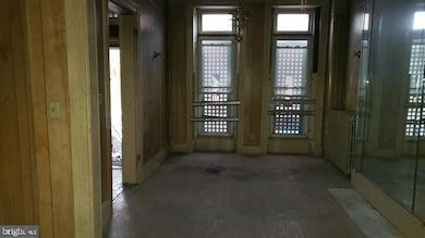 1007 W Lafayette Ave, Baltimore, MD 21217 - photo 4