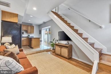 239 S Duncan St, Baltimore, MD 21231 - photo 4