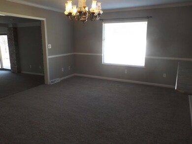 102 Hughes Ave, Berea, KY 40403 - photo 3