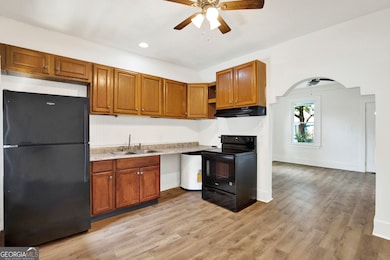 705 E 32nd St, Savannah, GA 31401 - photo 6