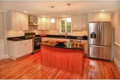 15 Bromfield St, Newburyport, MA 01950 - photo 2