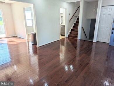 7505 Twining Ct, Hyattsville, MD 20785 - photo 7