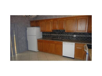 7272 Papaya Way unit 7272, Tamarac, FL 33321 - photo 3