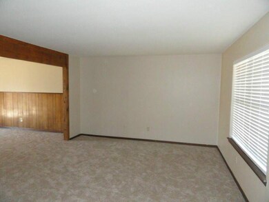 4728 Tate Dr, Oklahoma City, OK 73115 - photo 2