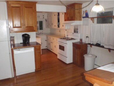 20 Prospect St, Hillsborough, NH 03244 - photo 6