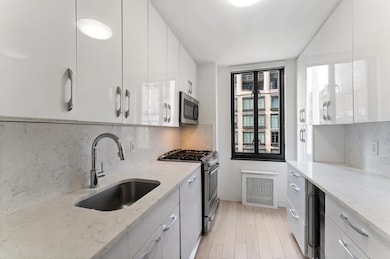 Ascot Apartments unit 17A, New York, NY 10016 - photo 3