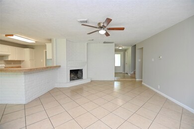 6426 Menwood Cir, Houston, TX 77088 - photo 3