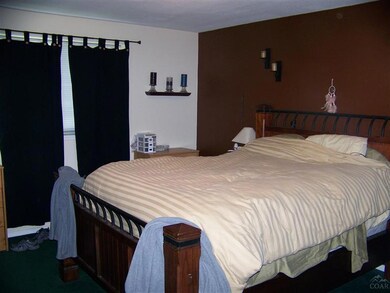 3057 SW Volcano Cir, Redmond, OR 97756 - photo 4