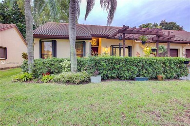 7256 Solandra Ln, Tamarac, FL 33321 - photo 2