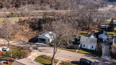 44 First Ave N Hammond-19.jpg