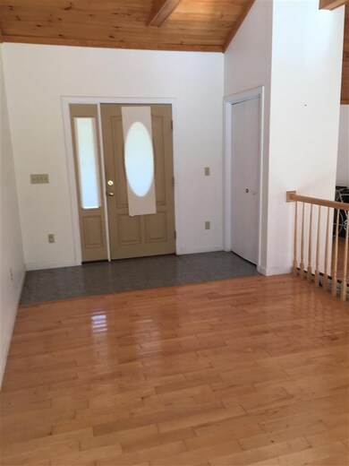 1 Whiting Farm Dr, Amherst, NH 03031 - photo 3