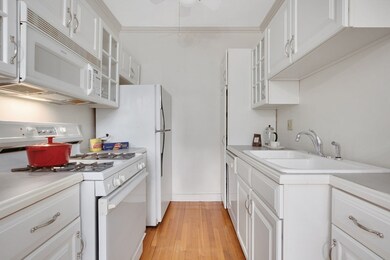5 Arlington St unit 4, Cambridge, MA 02140 - photo 7