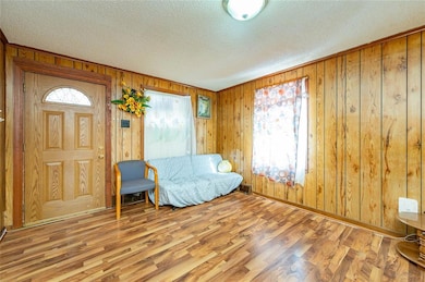 2718 Allison Ave, Des Moines, IA 50310 - photo 4