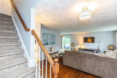 2 Crestwood Ln, Lincoln, RI 02865 - photo 5