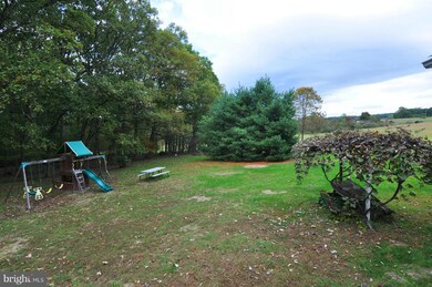 8881 N Frederick Pike, Cross Junction, VA 22625 - photo 5