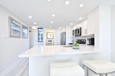 440 Seaview Ct Unit 105 Marco-large-007-
