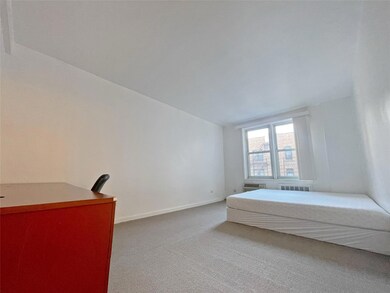 Imperial Sanford unit 5, Flushing, NY 11355 - photo 7