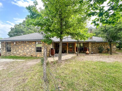 499 Mcfarland Ln, Weatherford, TX 76088 - photo 2