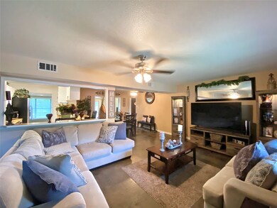 3301 La Vista Ave, Bay City, TX 77414 - photo 2