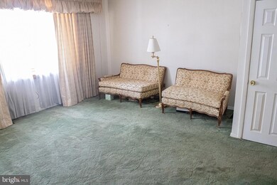 3652 Salina Rd, Philadelphia, PA 19154 - photo 3