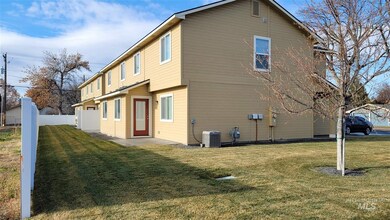 915 E Dewey Ave, Nampa, ID 83686 - photo 4