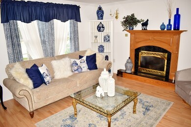 270 Sterling St, Clinton, MA 01510 - photo 2