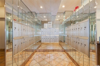 The Nebraska unit 1P, Forest Hills, NY 11375 - photo 3