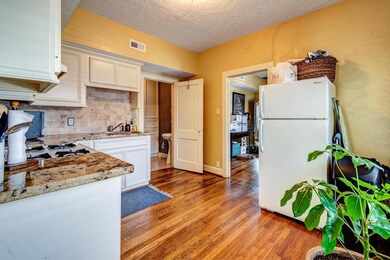 802 Columbia St unit 2, Houston, TX 77007 - photo 6