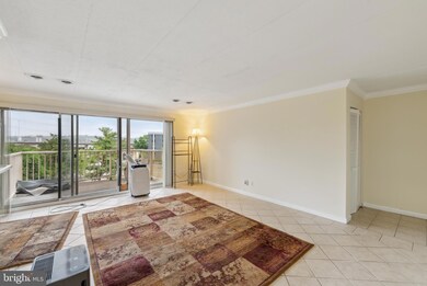 2606 Indian Dr unit 55, Alexandria, VA 22303 - photo 3