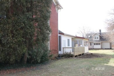 175 S Mulberry St, Logan, OH 43138 - photo 4